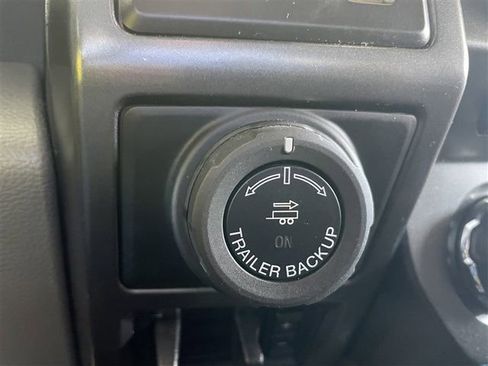 Used 2018 Ford F150 XLT w/ Equipment Group 302A Luxury image 13