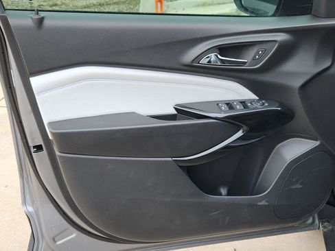 New 2025 Chevrolet Trax LT w/ Driver Confidence Package FWD image 51
