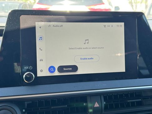 Used 2025 Toyota Prius LE image 28