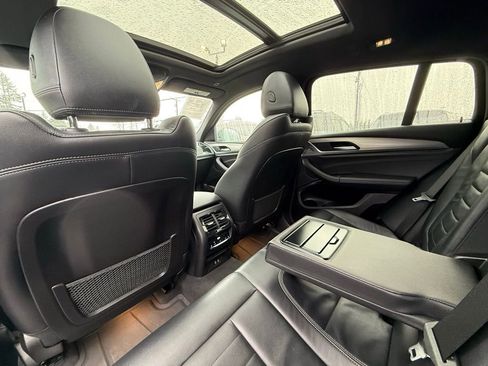 Used 2021 BMW X4 xDrive30i image 17