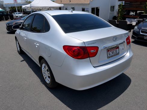Used 2010 Hyundai Elantra GLS w/ Sunroof Pkg 3 FWD image 4