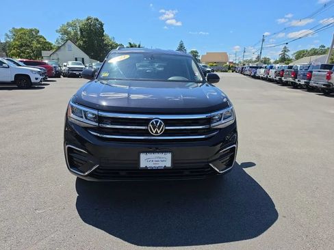 Used 2021 Volkswagen Atlas SE w/ Towing Package AWD/4WD image 2