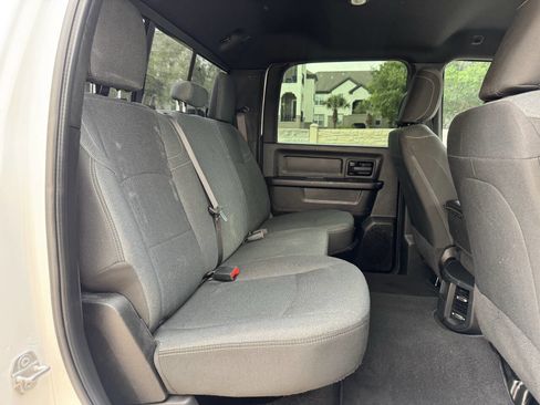 Used 2022 RAM 3500 Tradesman AWD/4WD image 17