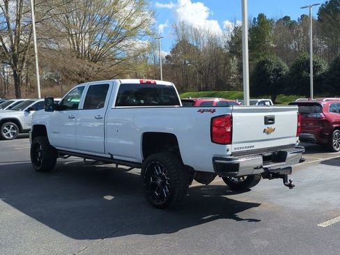 Used 2019 Chevrolet Silverado 2500 W/T w/ WT Convenience Package image 3