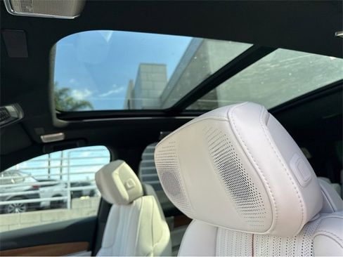 New 2026 Cadillac Vistiq Luxury image 26