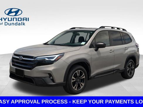 Used 2025 Subaru Forester Premium AWD/4WD image 1