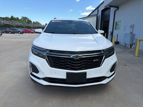 Used 2023 Chevrolet Equinox RS FWD image 2