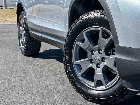 Certified 2025 Honda Passport TrailSport image 3