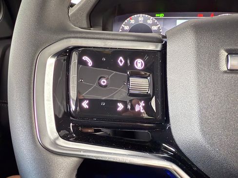 New 2026 Land Rover Discovery Sport Landmark AWD/4WD image 18