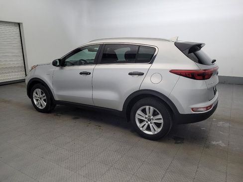 Used 2018 Kia Sportage LX w/ LX Popular Package image 3