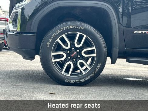 Certified 2020 GMC Sierra 1500 AT4 w/ AT4 Premium Package AWD/4WD image 28