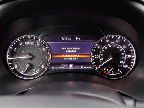 Used 2023 Nissan Armada SV AWD/4WD image 28
