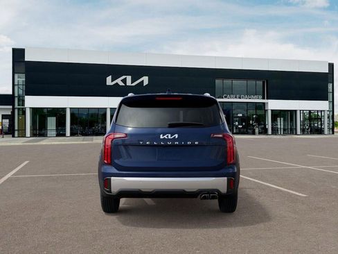 New 2025 Kia Telluride S FWD image 5
