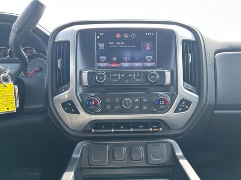 Used 2015 GMC Sierra 1500 SLT w/ SLT Crew Cab Value Package AWD/4WD image 24