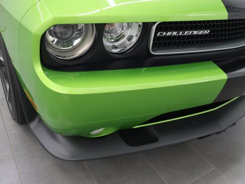Used 2011 Dodge Challenger SRT8 w/ Green w/Envy Group RWD image 22