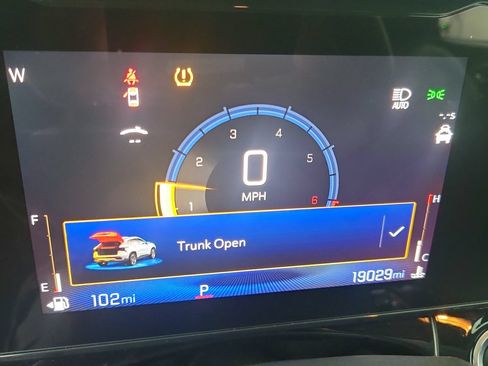 Used 2025 Chevrolet Trax RS w/ Driver Confidence Package FWD image 21