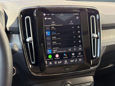 Used 2023 Volvo XC40 B5 Ultimate w/ Protection Package Premier image 24