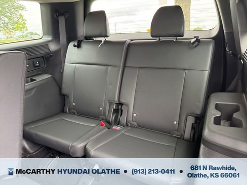 Certified 2024 Hyundai Santa Fe Limited FWD image 6
