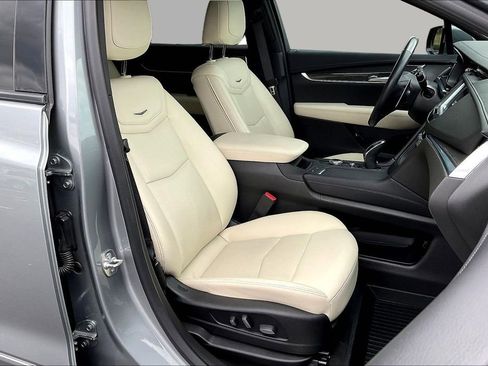 Used 2025 Cadillac XT5 Sportv w/ Technology Package AWD/4WD image 27