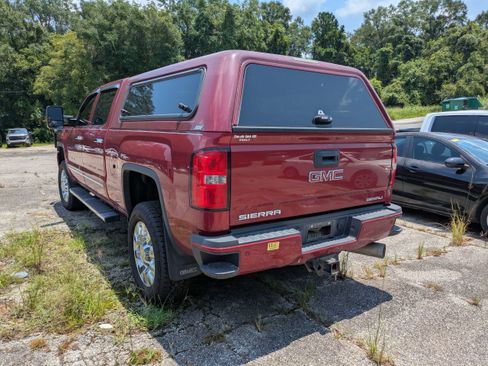 Used 2018 GMC Sierra 2500 Denali w/ Duramax Plus Package AWD/4WD image 4