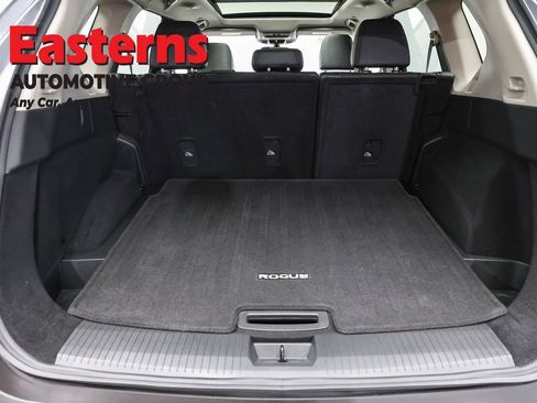 Used 2023 Nissan Rogue SV w/ SV Premium Package AWD/4WD image 10