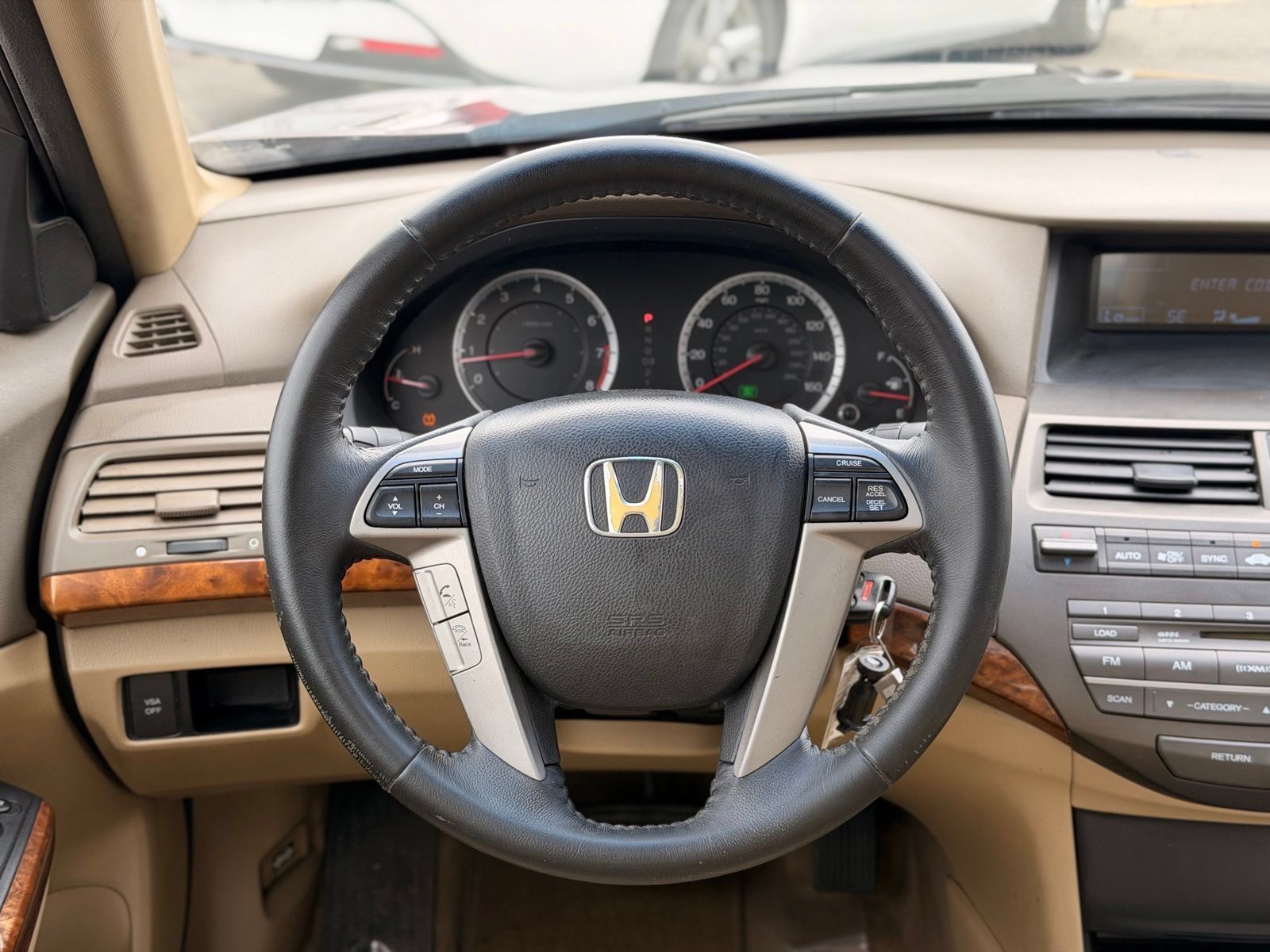 Used 2010 Honda Accord EX-L image 24