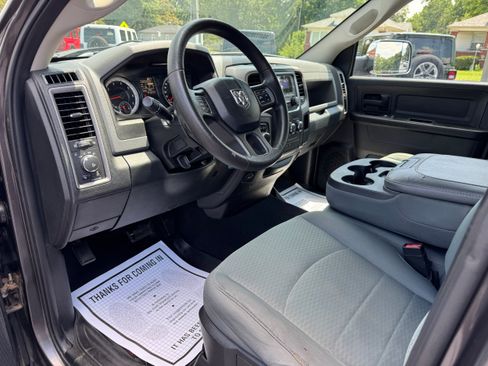 Used 2015 RAM 1500 Express AWD/4WD image 11