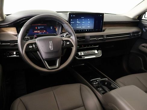 New 2026 Lincoln Corsair Reserve image 2