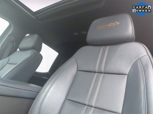 Used 2022 Chevrolet Silverado 1500 High Country w/ High Country Premium Package image 9