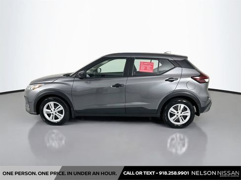Certified 2025 Nissan Kicks Play S FWD image 8