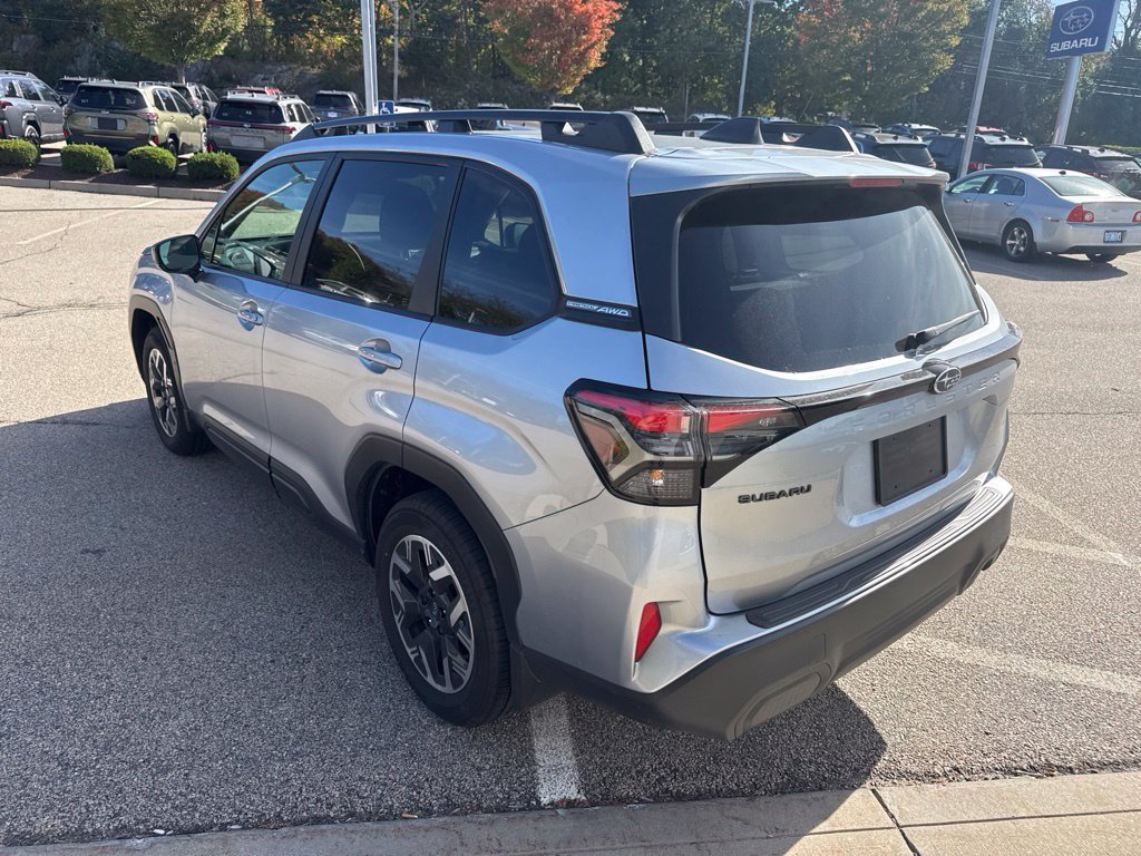 Used 2026 Subaru Forester Premium AWD/4WD image 4