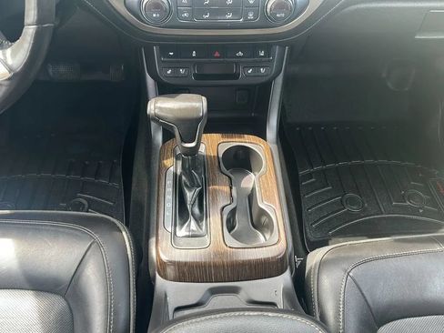 Used 2018 GMC Canyon Denali AWD/4WD image 16
