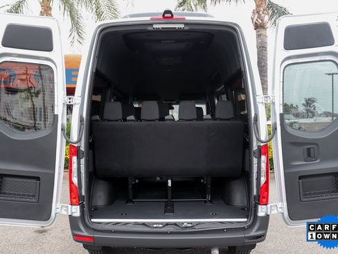 Used 2024 Mercedes-Benz Sprinter 2500 image 7