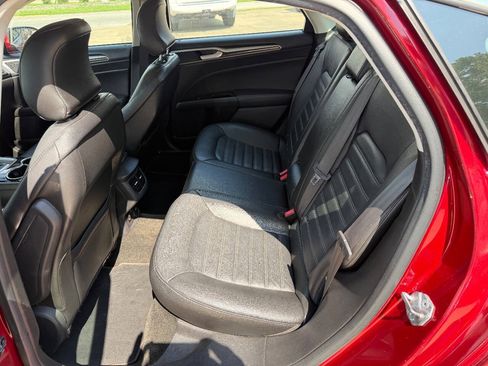 Used 2016 Ford Fusion SE w/ Equipment Group 202A FWD image 13