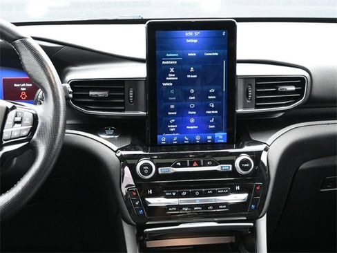 Used 2021 Ford Explorer ST w/ Equipment Group 401A image 7