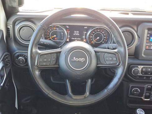 Used 2023 Jeep Gladiator Willys image 22