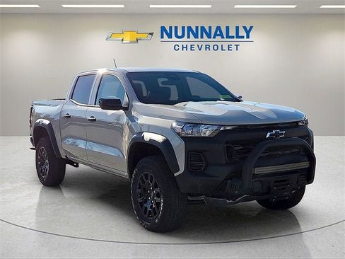 New 2026 Chevrolet Colorado Trail Boss w/ Off-Road Front Bumper Package image 7