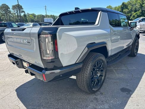 New 2026 GMC Hummer EV 4x4 Crew Cab image 6