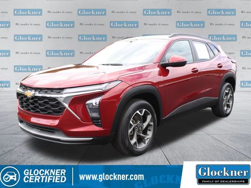 Used 2024 Chevrolet Trax LT w/ LT Convenience Package FWD image 1