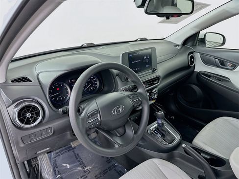 Used 2023 Hyundai Kona SEL image 9