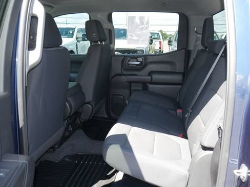 Used 2021 Chevrolet Silverado 1500 Custom Trail Boss AWD/4WD image 23