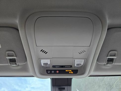 Used 2021 Chevrolet Equinox LS w/ LS Convenience Package FWD image 21