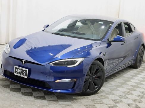 Used 2023 Tesla Model S Plaid image 5
