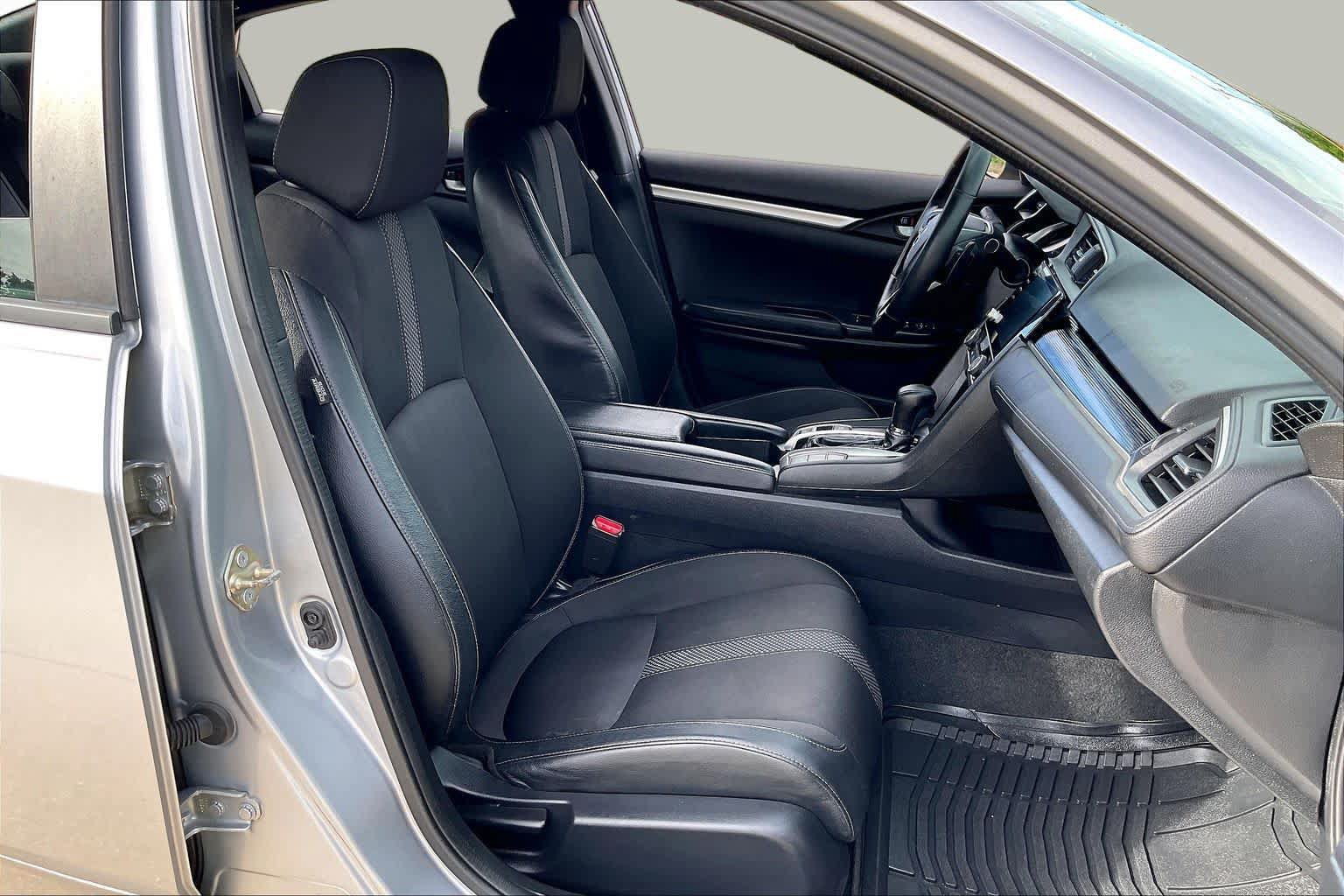 Used 2020 Honda Civic Sport image 9