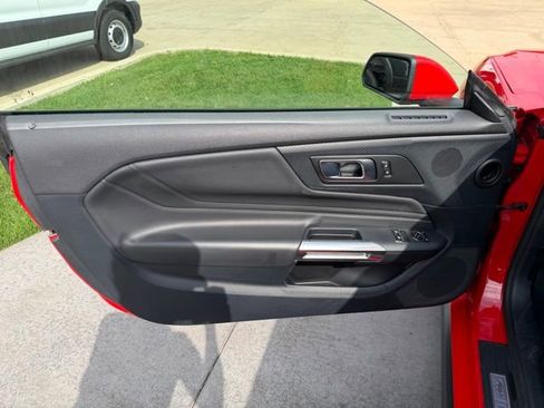 Used 2024 Ford Mustang Premium RWD image 9