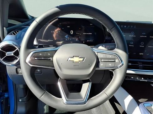 New 2026 Chevrolet Equinox EV LT image 7