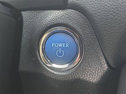 Used 2021 Toyota RAV4 XSE image 17