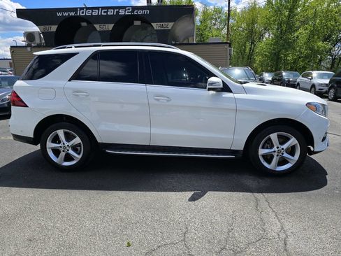 Used 2018 Mercedes-Benz GLE 350 4MATIC image 2
