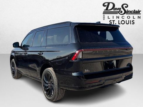 New 2025 Lincoln Navigator Reserve w/ Jet Appearance Package image 7