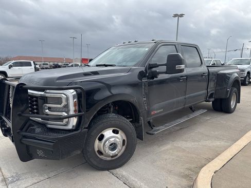Used 2025 Ford F350 Platinum image 8